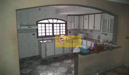 Sobrado com 3 dormitórios à venda, 210 m² por R$ 550.000,00 - Jardim Cambuí - Santo André/SP