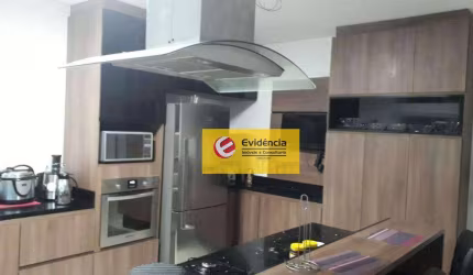 Sobrado com 3 dormitórios à venda, 200 m² por R$ 1.200.000,00 - Vila Alice - Santo André/SP