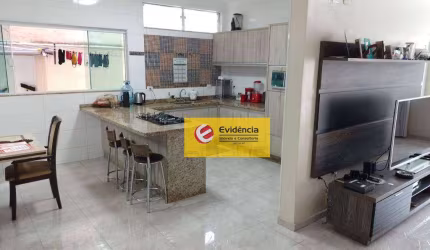 Sobrado com 3 dormitórios à venda, 240 m² por R$ 850.000,00 - Vila Alzira - Santo André/SP