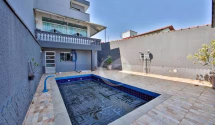 Sobrado com 3 dormitórios à venda, 294 m² por R$ 1.900.000,00 - Vila Scarpelli - Santo André/SP