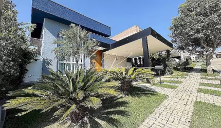 Casa mobiliada com 3 dormitórios no Condomínio Terras de Atibaia I