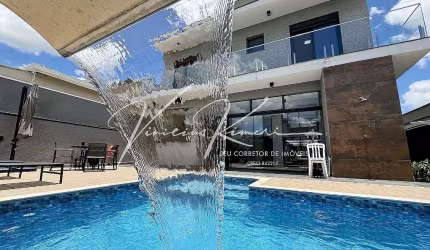 Ótima sobrado com 3 suítes no Condomínio Terras de Atibaia I