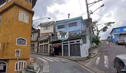 SOBRADO NO JARDIM TREMEMBÉ PARA MORADIA OU RENDA