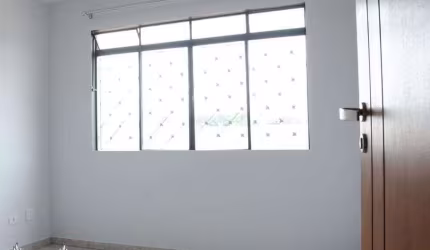 APARTAMENTO NO JAÇANA 02 DORMITÓRIOS E 01 VAGA DE GARAGEM