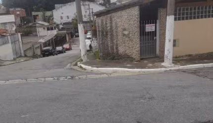 CASA ASSOBRADADA DE ESQUINA NA ZONA SUL PRÓXIMO SHOPPING INTERLAGOS 03 DORMITÓRI