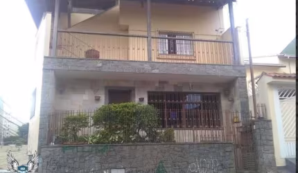 SOBRADO NO BAIRRO DO LIMÃO  COM 06 DORMITÓRIOS SENDO 01 SUÍTE