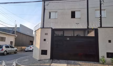 SOBRADO NO TUCURUVI DE ESQUINA COM 02 DORMITÓRIOS E 02 VAGAS DE GARAGEM