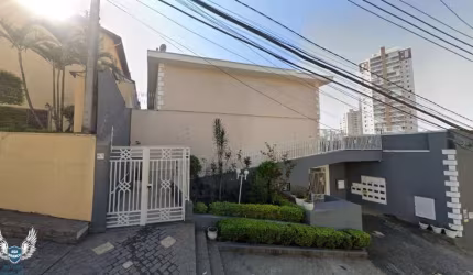 SOBRADO EM CONDOMINIO FECHADO NO LAUZANE PAULISTA  com  02 SUÍTE E 02 VAGAS DE G