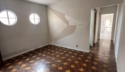SOBRADO JD VL FORMOSA-3 DORMS, 2 BANHEIROS, COZINHA AMPLA, ÁREA DE SERVIÇO, 2 VAGAS, EDÍCULA C/SALA, COZINHA, BANHEIRO