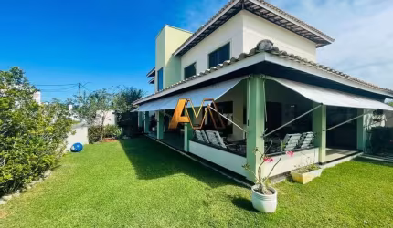 CASA 5 SUÍTES EM LAURO DE FREITAS