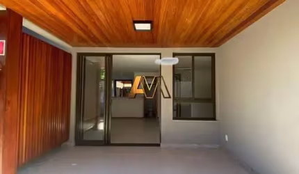 CASA EM CONDOMINIO