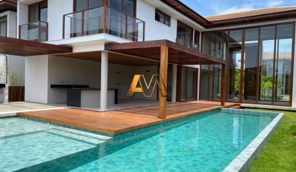 Casa à venda no bairro Praia do Forte - Mata de São João/BA