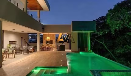 CASA COM 4 SUÍTES NA PARALELA