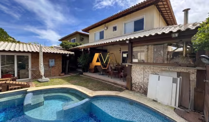 CASA 4 SUÍTES EM PIATÃ