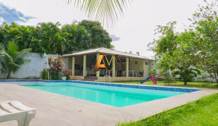 Casa à venda no bairro Piatã - Salvador/BA