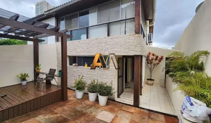 CASA ALTO PADRÃO COM 8 SUÍTES EM PATAMARES