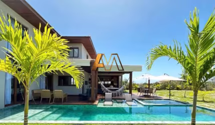 CASA 5 SUÍTES EM PRAIA DO FORTE - PORTEIRA FECHADA