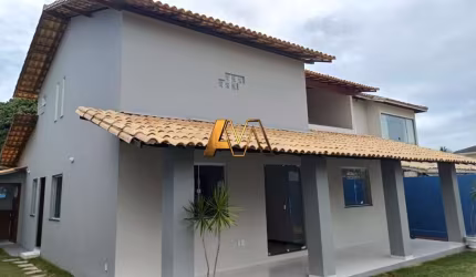 Casa à venda no bairro Estrada do Coco - Lauro de Freitas/BA