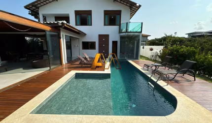 Casa à venda no bairro Praia do Forte - Mata de São João/BA
