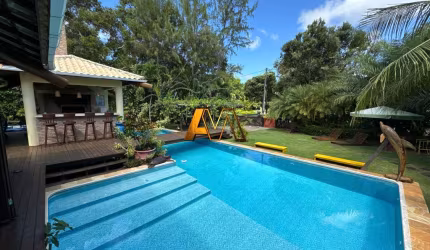 CASA ALTO PADRÃO 6 SUÍTES EM GUARAJUBA