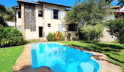 CASA 5/4 COM 2 SUÍTES EM PIATÃ