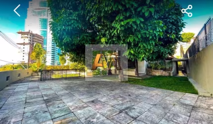 Casa à venda no bairro Caminho das Árvores - Salvador/BA