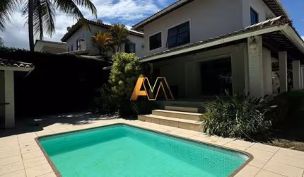 Casa à venda no bairro BURAQUINHO - Lauro de Freitas/BA