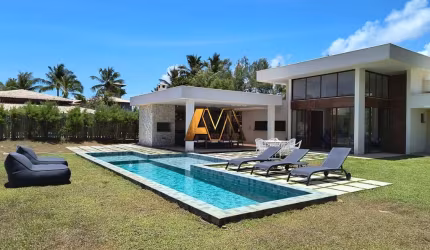 Casa à venda no bairro Busca Vida - Camaçari/BA