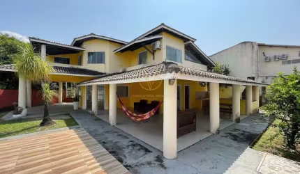 Vendo Casa 4/4 - Vende 3 suíte - Barra de Jacuípe