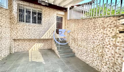 Casa a venda na Vila Lavínia com 2 dorms sendo 1 suíte