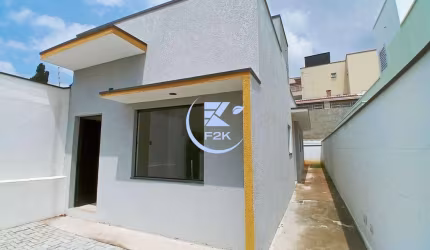 Oportunidade de casa a venda na Vila Oliveira