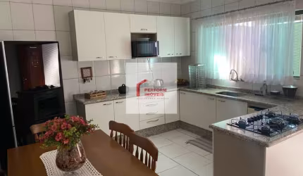 Sobrado em condomínio fechado a venda no bairro da Penha - SP.