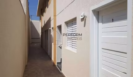 Casa em condomínio á venda em Cidade Líder/ Itaquera - SP.