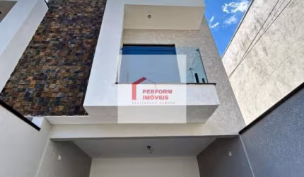 Sobrado frontal alto padrão para venda no bairro Vila Carrão - SP.