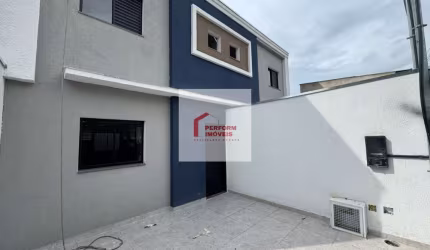 Casa à venda em São Paulo-SP, Itaquera: 2 quartos, 2 suítes, 2 banheiros, 2 vagas, 66m². Venha conferir!