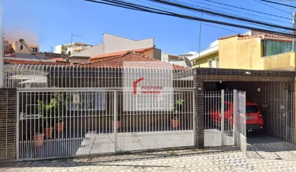 Casa térrea á venda com 3 dormitórios na Cidade Patriarca/SP.