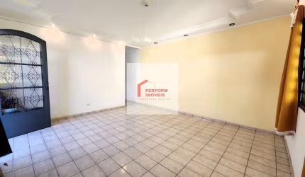 Casa térrea com 2 dormitórios a venda no bairro Lageado (Guaianazes) / SP.