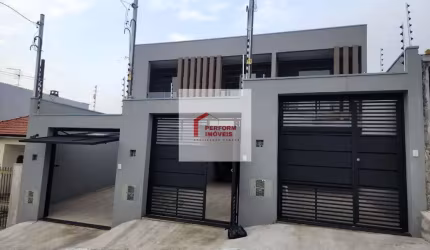 Sobrado frontal á venda com 2 suítes no bairro Vila Antonieta / SP.