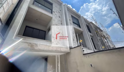 Sobrado à venda no bairro Patriarca - SP.