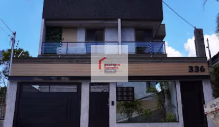 Casa em Condomínio de Luxo em Vila Paranaguá, São Paulo-SP: 2 Quartos, 2 Suítes, 2 Vagas - Aproveite!