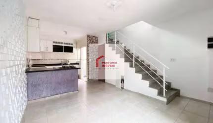 Casa em Condomínio à Venda em São Paulo-SP, Bairro Itaquera: 2 Quartos, 2 Suítes, 1 Vaga, 65m² - Imperdível!