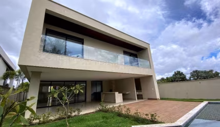 Sobrado com 04 suítes à venda, de 480m², R$ 6.250.000 no Alphaville Flamboyant Residencial Cruzeiro do Sul em Goiânia/GO