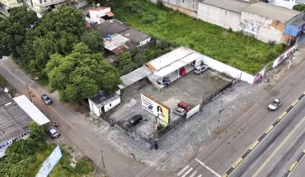 Área para locação na Avenida Anhanguera com 800m² por R$ 12.000/mês