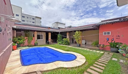 Sobrado com 3 dormitórios à venda, 292 m² por R$ 1.400.000,00 - Vila Rosa - Goiânia/GO