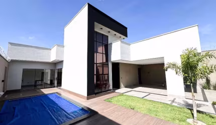 Casa de 184 m² com 03 suítes à venda por R$ 1.100.000 no Setor Ana Rosa - Trindade/GO