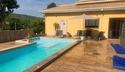 Chácara de 2.152 m² com 05 quartos à venda por R$ 1.950.000 no Águas da Serra - Hidrolândia/GO