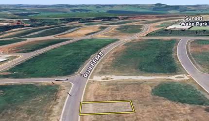 Lote de 299 m² à venda por R$ 389.636 no Solaris Laguna - Senador Canedo/GO