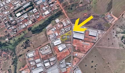 Área de 12412 m² para alugar por R$ 32.500/mensais no Parque Industrial de Aparecida de Goiânia - Aparecida de Goiânia/GO