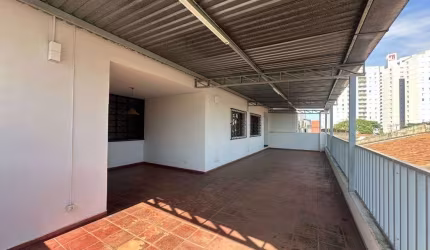 Apartamento sobreloja de 140 m² com 03 quartos para alugar por R$ 2.800/mensais no Setor Aeroporto - Goiânia