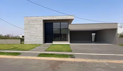 Casa de 220 m² com 04 suítes à venda por R$ 1.870.000 no Jardins Capri - Senador Canedo